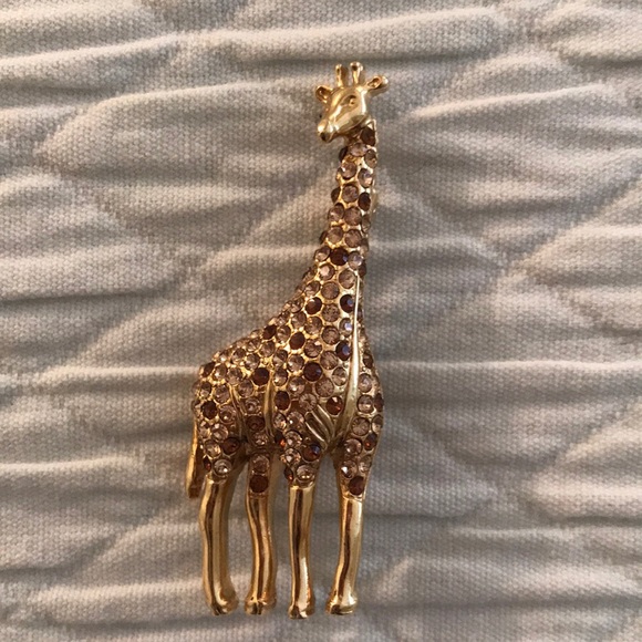 Pair Gold Tone Giraffe and Elephant Pin Brooch with Rhinestones. - Picture 2 of 10